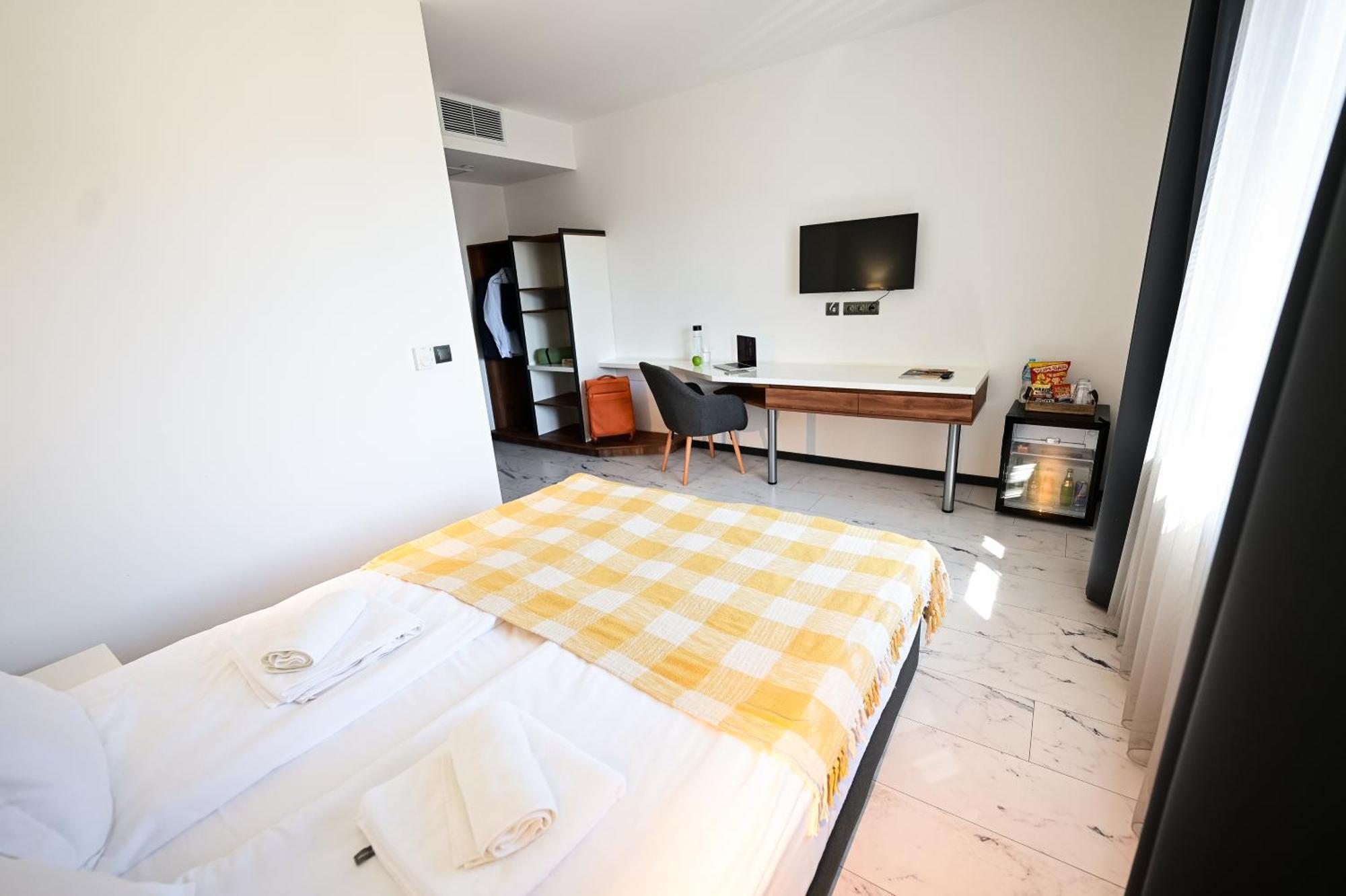 Rubo Hotel Shumen Luaran gambar